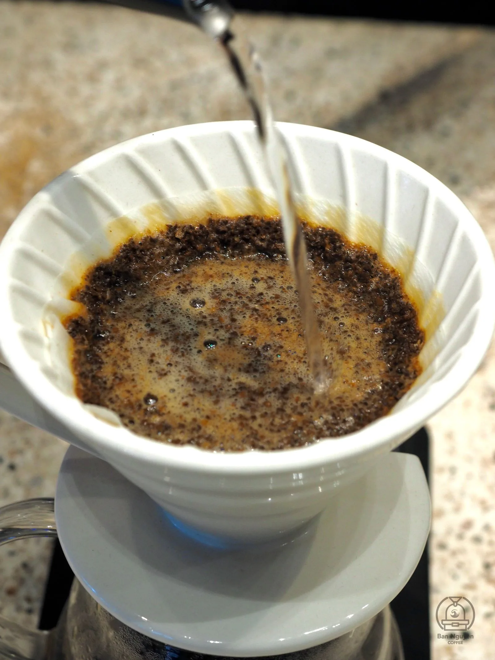 Rót xoắn ốc, dòng nước nhỏ và đều. Ảnh: Adiuvat