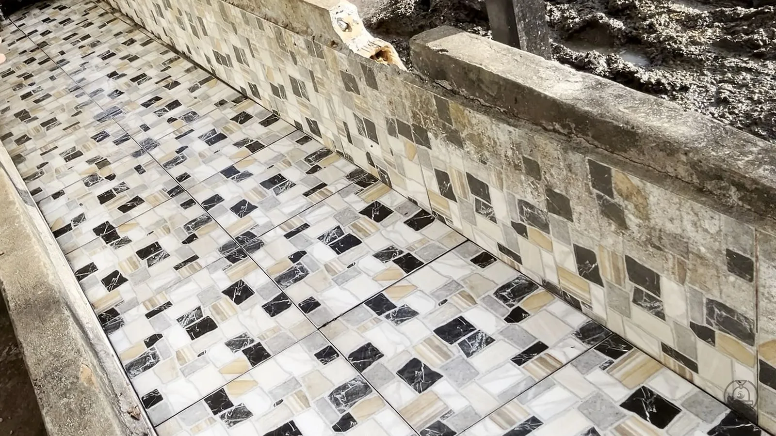Máng rửa hạt sau khi xát.
